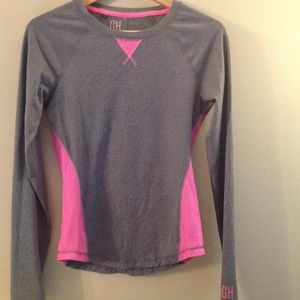 Gilly Hicks long sleeve tee